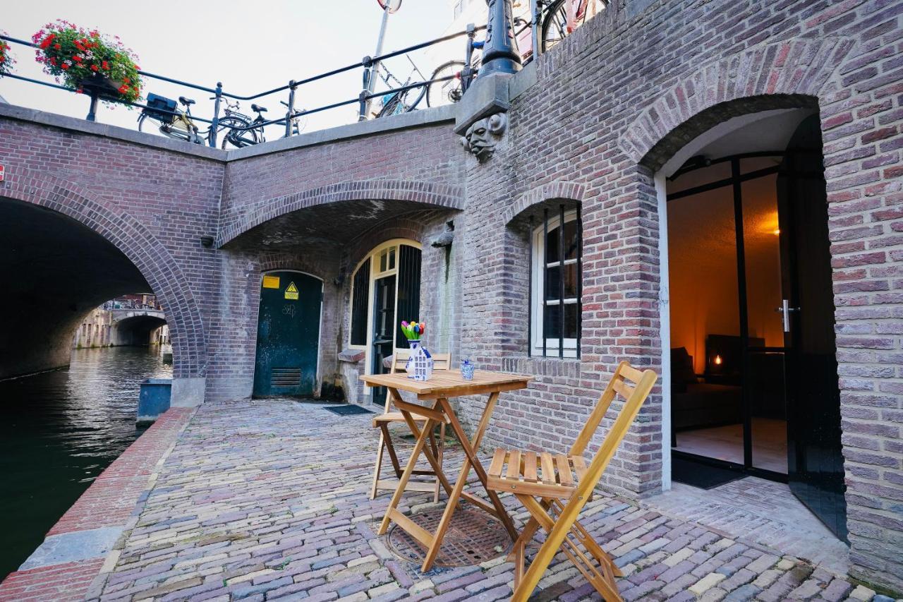 ユトレヒト Slapen Onder De Dom Bed & Breakfast エクステリア 写真